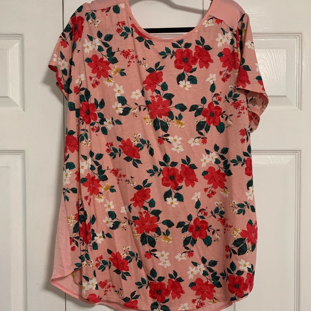 Women’s Oldnavy plus size T-shirt